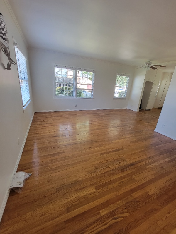 13642 Leadwell St in Los Angeles, CA - Foto de edificio - Building Photo