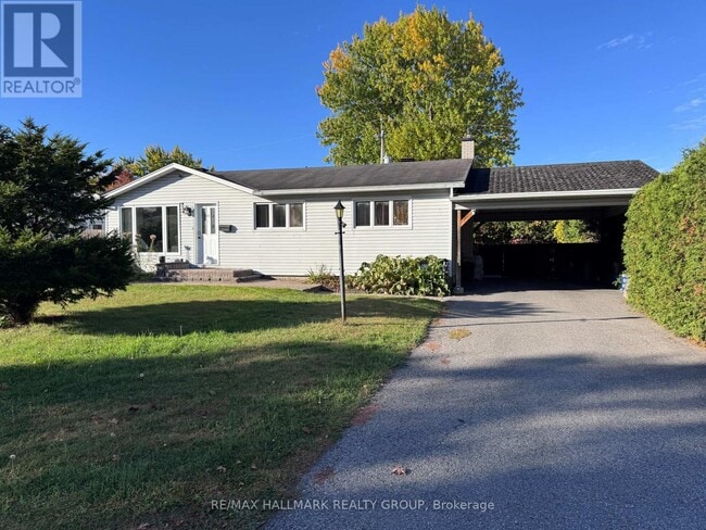 property at 820B Willow Ave