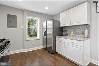 4406 St Georges Ave. in Baltimore, MD - Building Photo - Building Photo