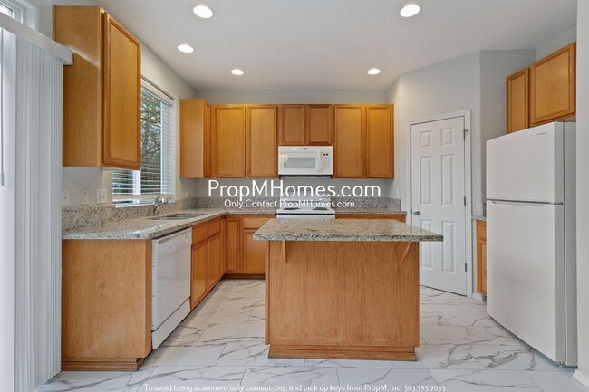 property at 18636 SW Tara Meadows Ct