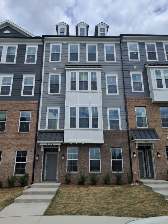 602 Mkt Grv Dr in Wake Forest, NC - Building Photo