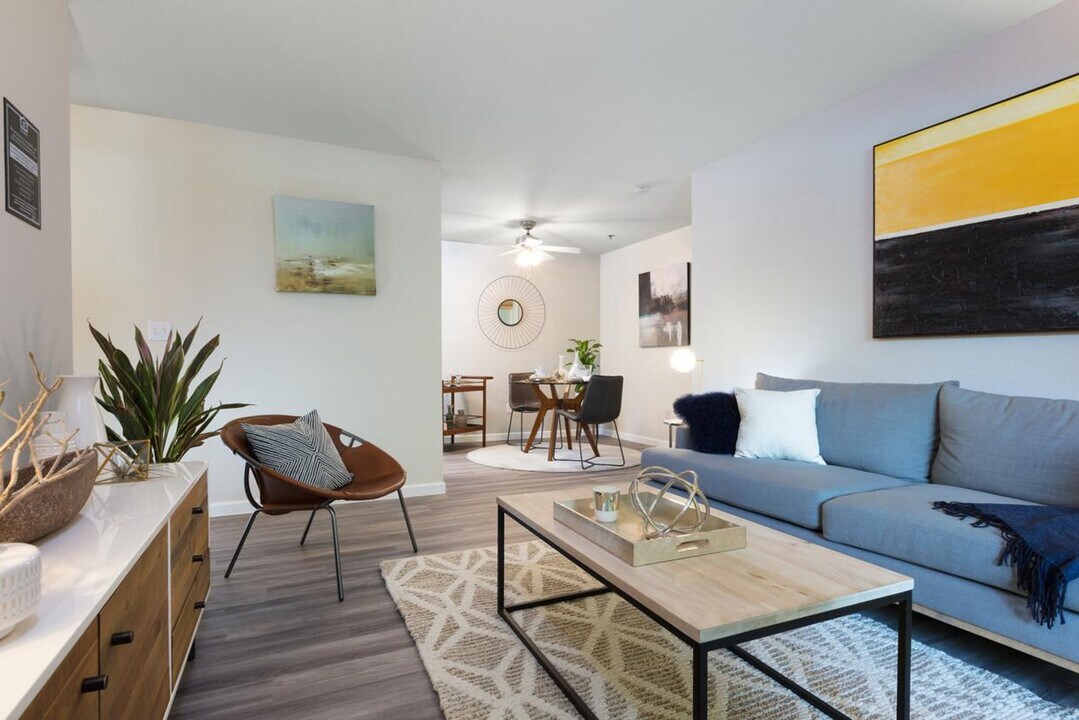1000 Escalon Ave in Sunnyvale, CA - Building Photo