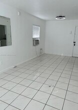 2430 SW 25th Ter in Miami, FL - Building Photo - Building Photo