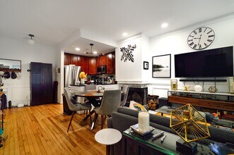 1201 N St NW, Unit G in Washington, DC - Building Photo - Building Photo