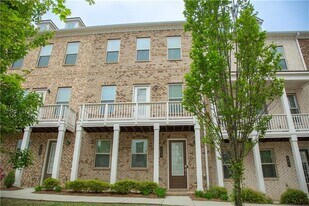 753 Topsail Ln in Alpharetta, GA - Building Photo