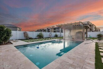 15309 W Latham St in Goodyear, AZ - Building Photo - Building Photo