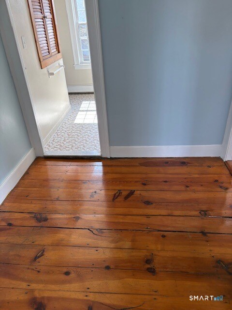 916 Windsor Ave in Windsor, CT - Building Photo - Building Photo