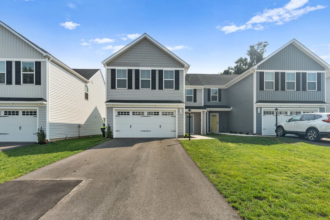 178 Robinia Rd in Lynchburg, VA - Building Photo