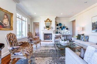 2525 N Pearl St in Dallas, TX - Building Photo - Building Photo