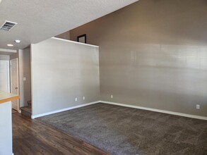 1900 68th Ave in Greeley, CO - Foto de edificio - Building Photo