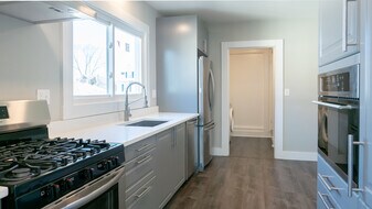 268 Brown St, Unit 268 Brown Street Waltham in Waltham, MA - Building Photo