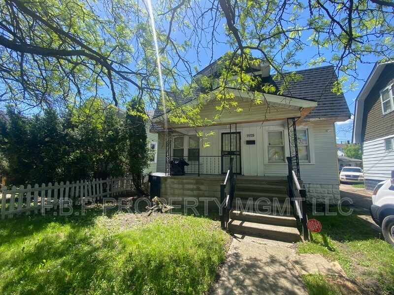 11725 Yellowstone St in Detroit, MI - Building Photo