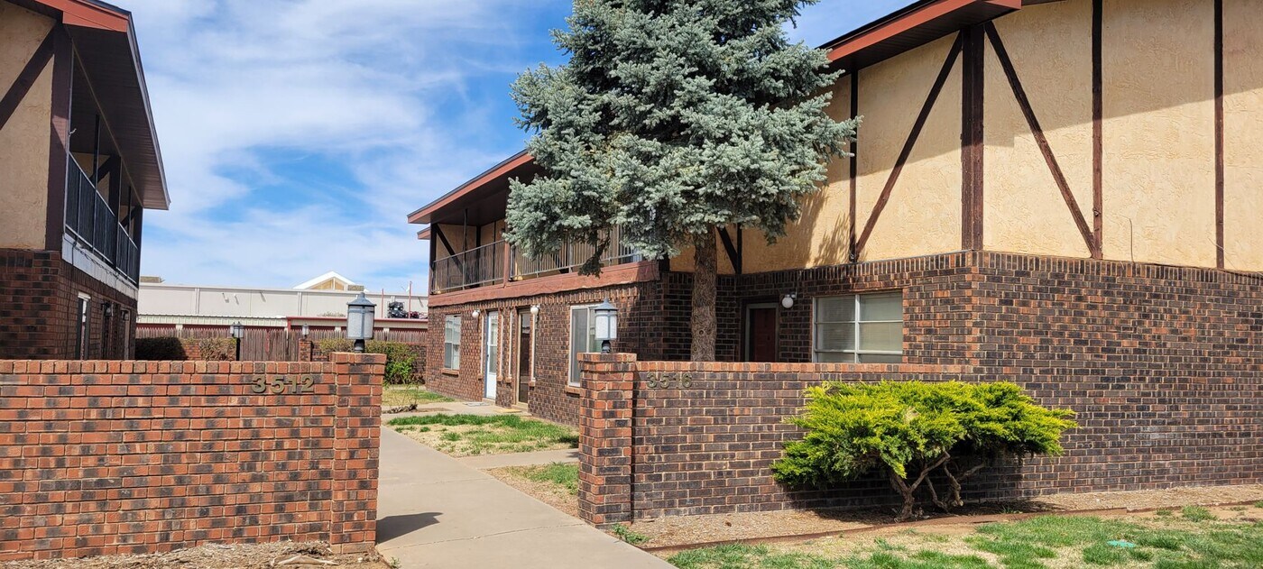 3516 D Adenmor Ct in Clovis, NM - Building Photo