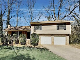 1966 Cox Dr in Austell, GA - Building Photo