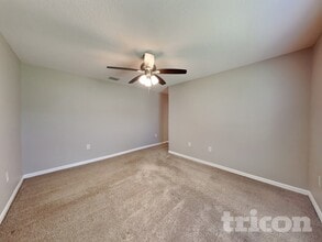 42 Rickenbacker Dr in Palm Coast, FL - Building Photo - Building Photo