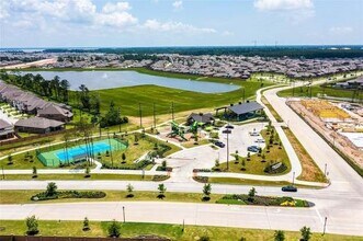 12806 Crombie Dr in Atascocita, TX - Building Photo - Building Photo