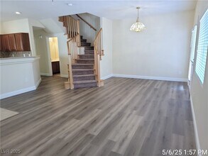 10613 Petricola St in Las Vegas, NV - Building Photo - Building Photo