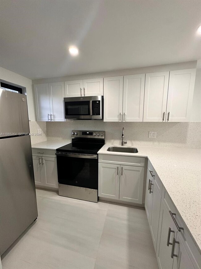 1901 NW S River Dr in Miami, FL - Building Photo - Building Photo