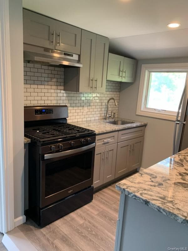 property at 1354 N Windsor Ave