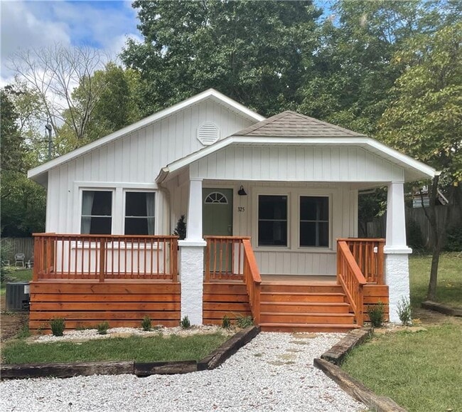 325 S Washington Ave in Fayetteville, AR - Building Photo - Building Photo