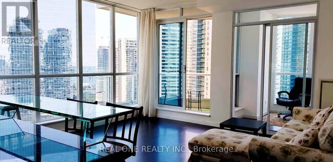property at 208-2208 Queens Quay W