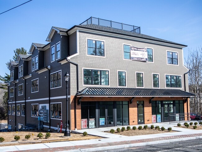 887 Federal Rd in Brookfield, CT - Building Photo - Building Photo