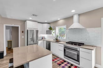 525 Long Branch Ave in Long Branch, NJ - Building Photo - Building Photo