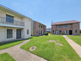 12330 Ormandy St in Houston, TX - Building Photo