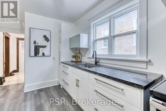 57 Eby St S in Kitchener, ON - Building Photo - Building Photo