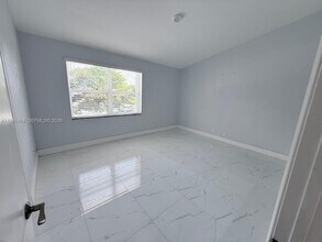 119 SW 168th Terrace in Pembroke Pines, FL - Building Photo - Building Photo