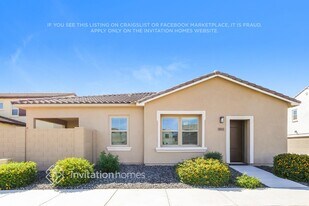 18931 W Pasadena Ave in Litchfield Park, AZ - Building Photo