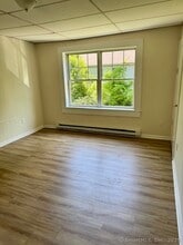 153 Main St in East Hampton, CT - Building Photo - Building Photo