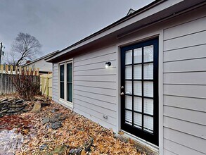 4569 Falkland Dr in Memphis, TN - Building Photo - Building Photo