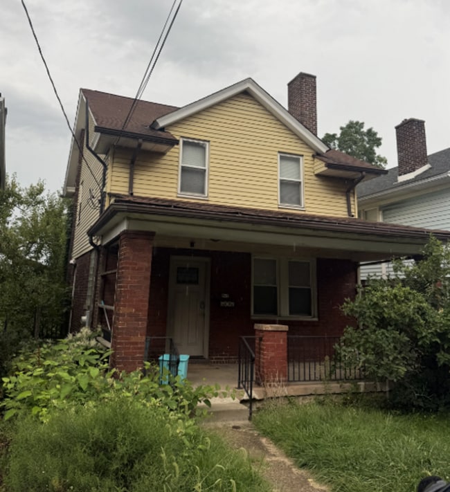 property at 957 Flemington St