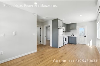 211 Hensley in San Diego, CA - Building Photo - Building Photo