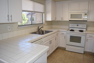 109 Cityhomes Ln in Foster City, CA - Building Photo - Building Photo