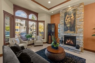 Little Tuscany Apartments & Townhomes in Olympia, WA - Building Photo - Building Photo