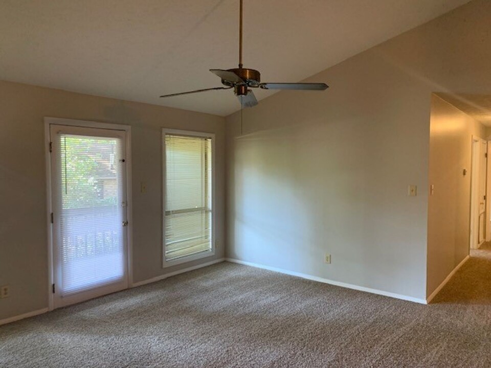 1831 Tryon Dr-Unit -7 in Fayetteville, NC - Building Photo