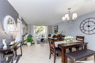 8405 NW 8th St in Miami, FL - Building Photo - Building Photo
