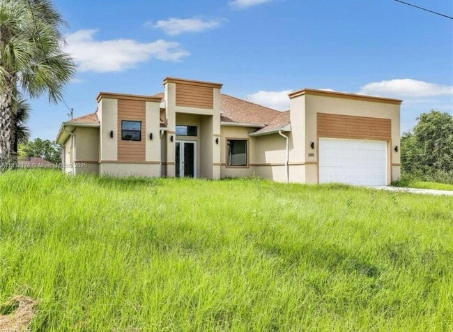 property at 2815 Nancy Dr