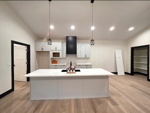 718 Ringold St in Boone, IA - Foto de edificio - Building Photo