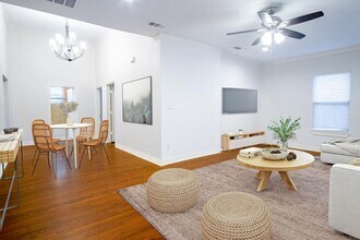 Charming North Oak Cliff home near Bishop in Dallas, TX - Building Photo - Building Photo