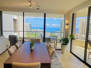 1910 Ala Moana Blvd, Unit 29A in Honolulu, HI - Building Photo - Building Photo