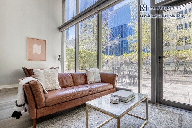 property at 210 N Wells St