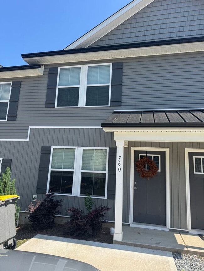 property at 760 Hillside St