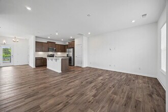 16212 Leading St in Charlotte, NC - Foto de edificio - Building Photo