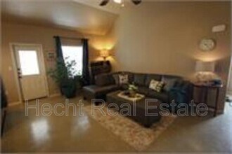 2556 Pahmeyer Rd in New Braunfels, TX - Building Photo - Building Photo