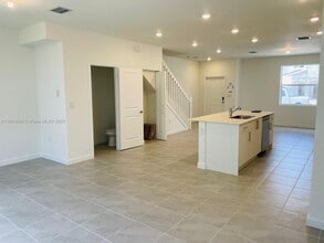 175 SE 11th St in Florida City, FL - Building Photo - Building Photo