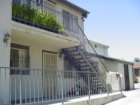 237 Rosemont Ave in Los Angeles, CA - Foto de edificio - Building Photo