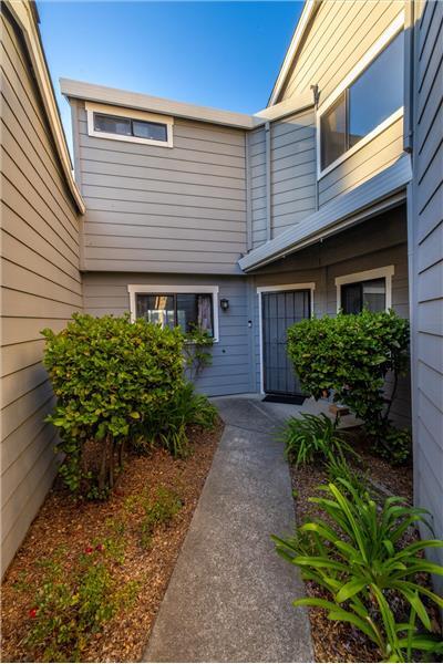 126 Sheffield in Hercules, CA - Building Photo - Building Photo